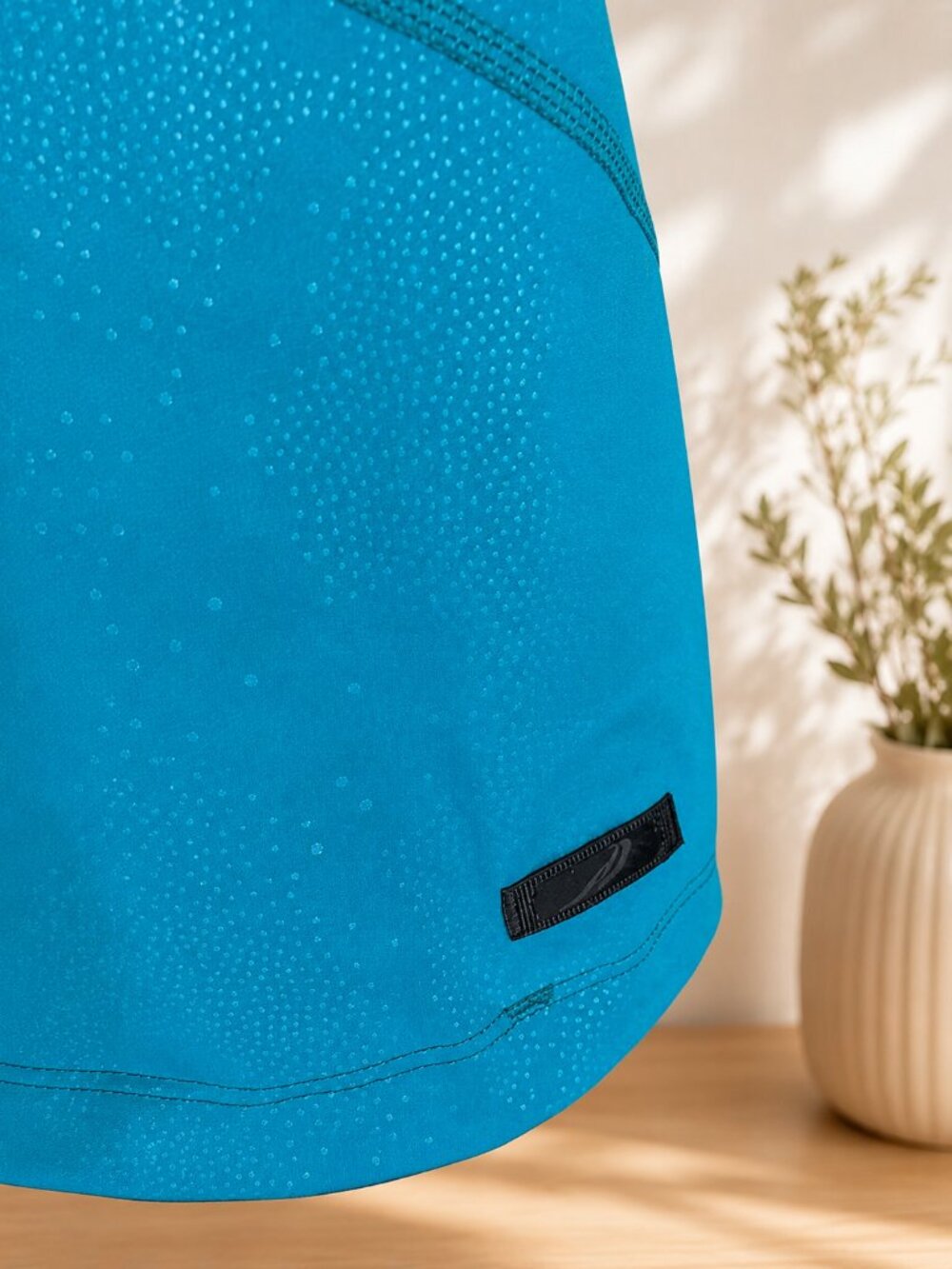 NWT ASICS Motion Protect Softshell Hooded Running Jacket Blue Women's Medium - Picture 3 of 5